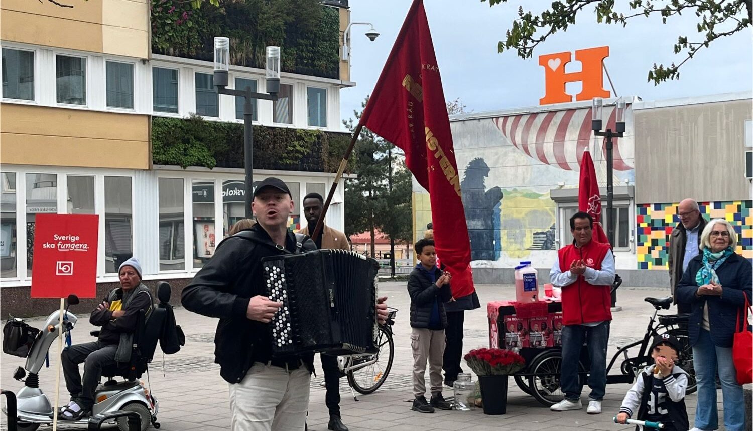 första maj-firande på ett torg
