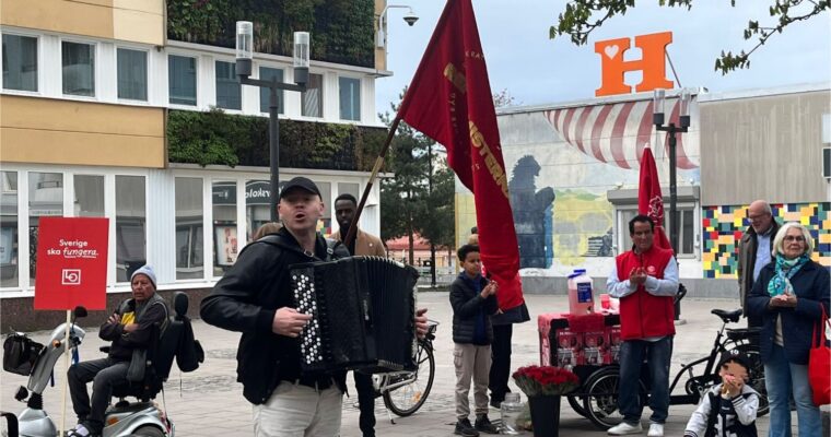 första maj-firande på ett torg