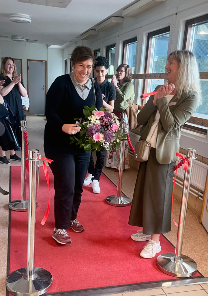 Marion Brunet fick inviga elevernas utställning