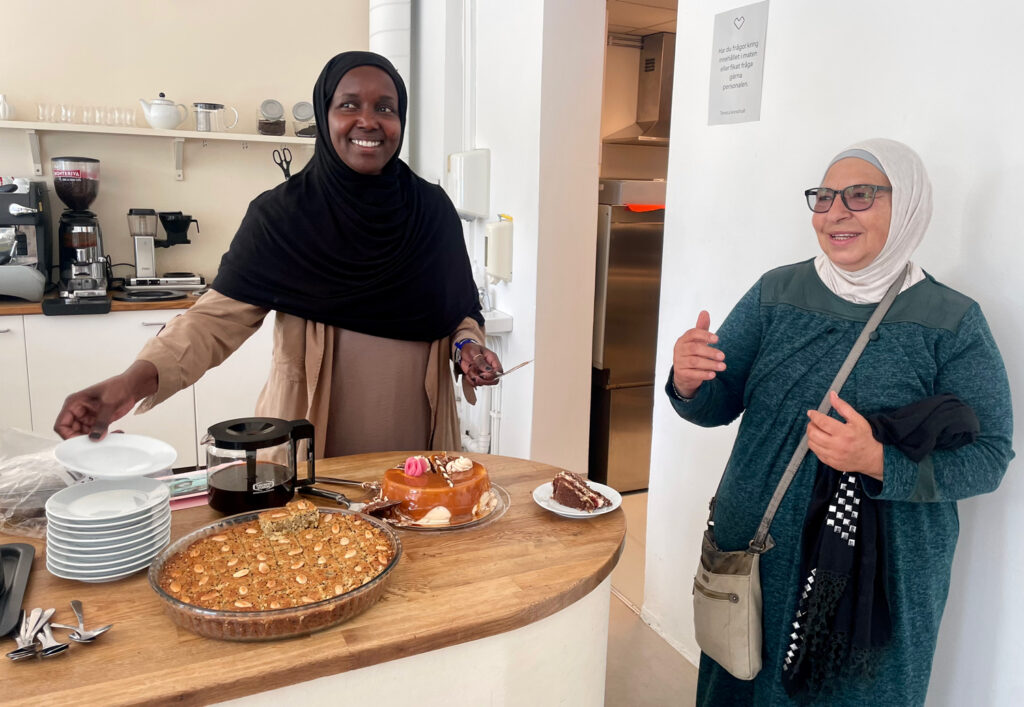 Asha Mohamed Noor och Fahyma Alnablsi