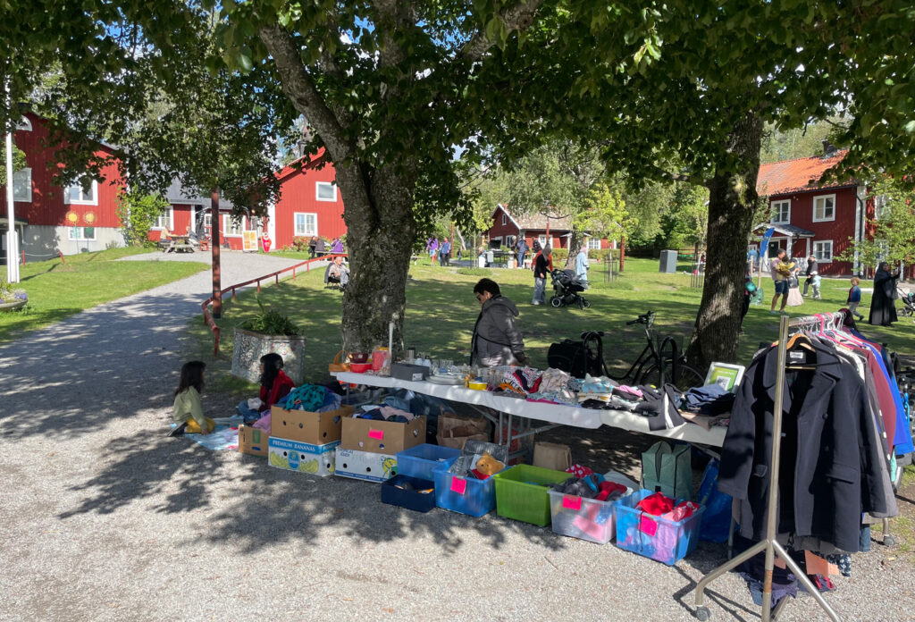 Loppis vid Husby gård