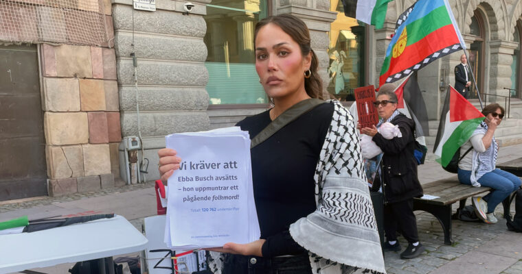 Nattalie Ström Bunpuckdee med namninsamlingen