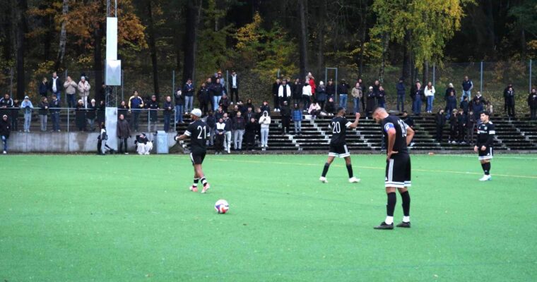 Silva ska slå en frispark i matchen mot Håbo.