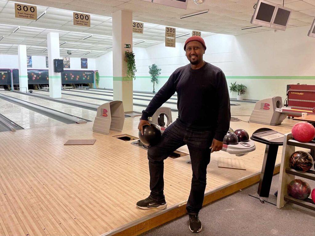 Mustafa Ahmed är sugen på att bowla.