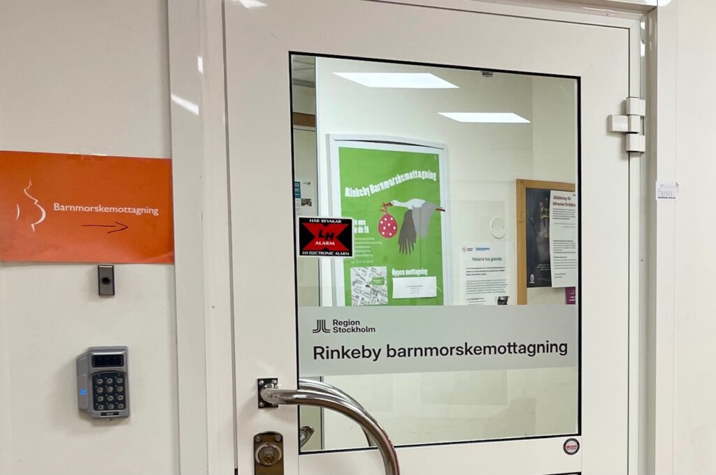 Entren till Rinkeby barnmorskemottagning