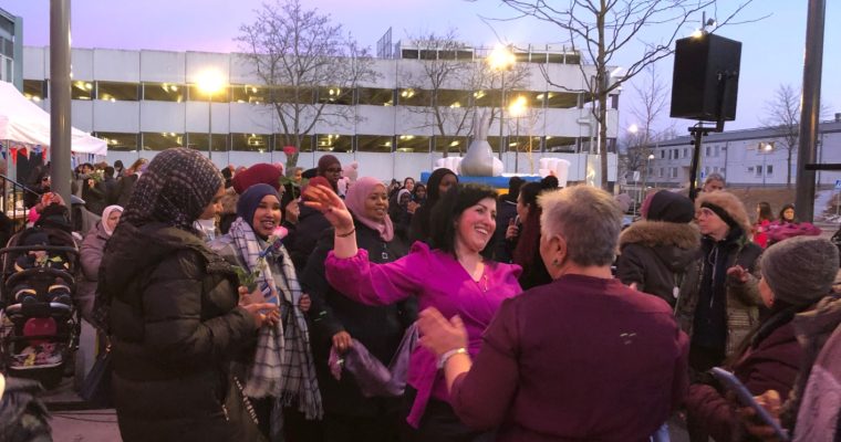 Med dans firades 8 mars 2023 i Tensta centrum.