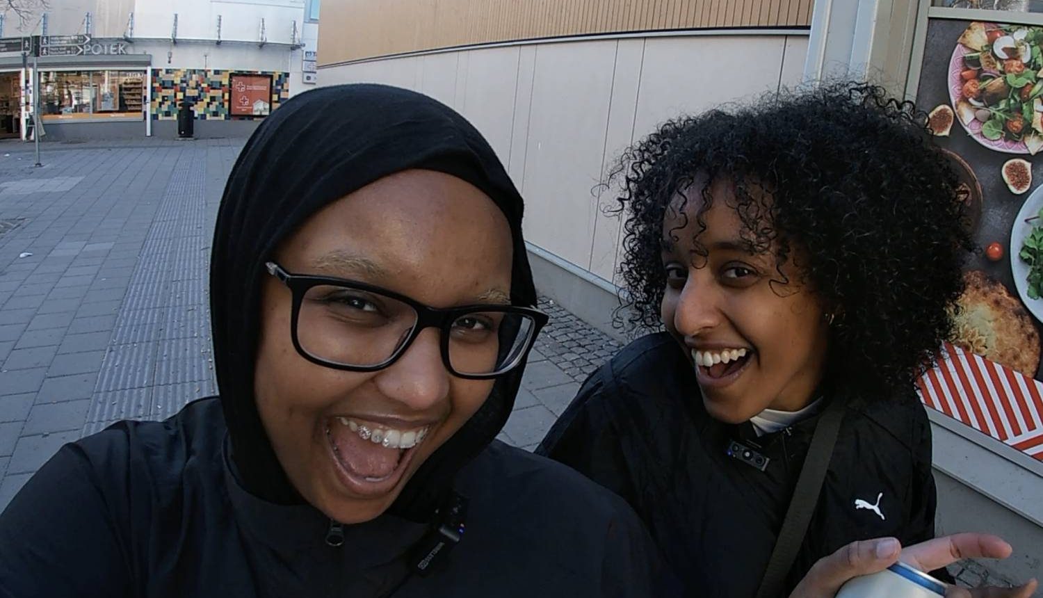 Nada och Sara är Galdem A Talk