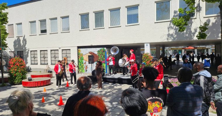 Invigning av Sommar i järva