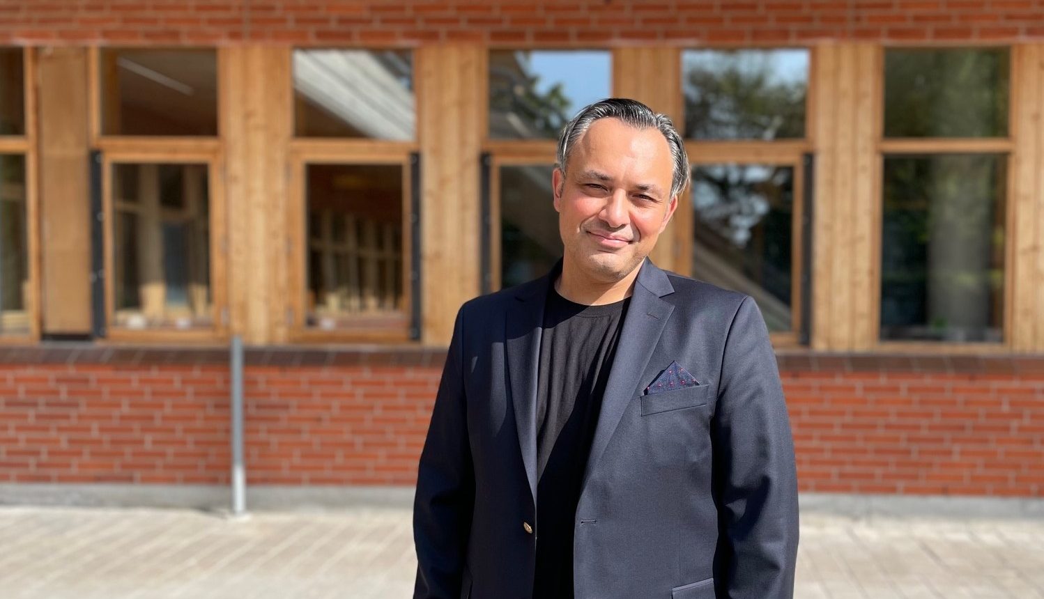 Iman Ehsani, rektor för Järva Gymnasium.a