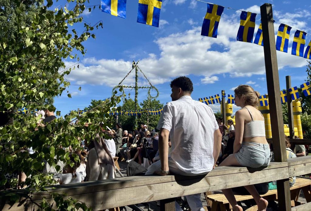 Midsommarfirande i Akalla by.
