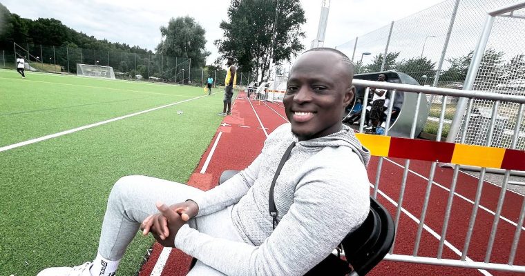 Momodou Jallow är ansvarig för Banjul FC:s karneval på Knutby.