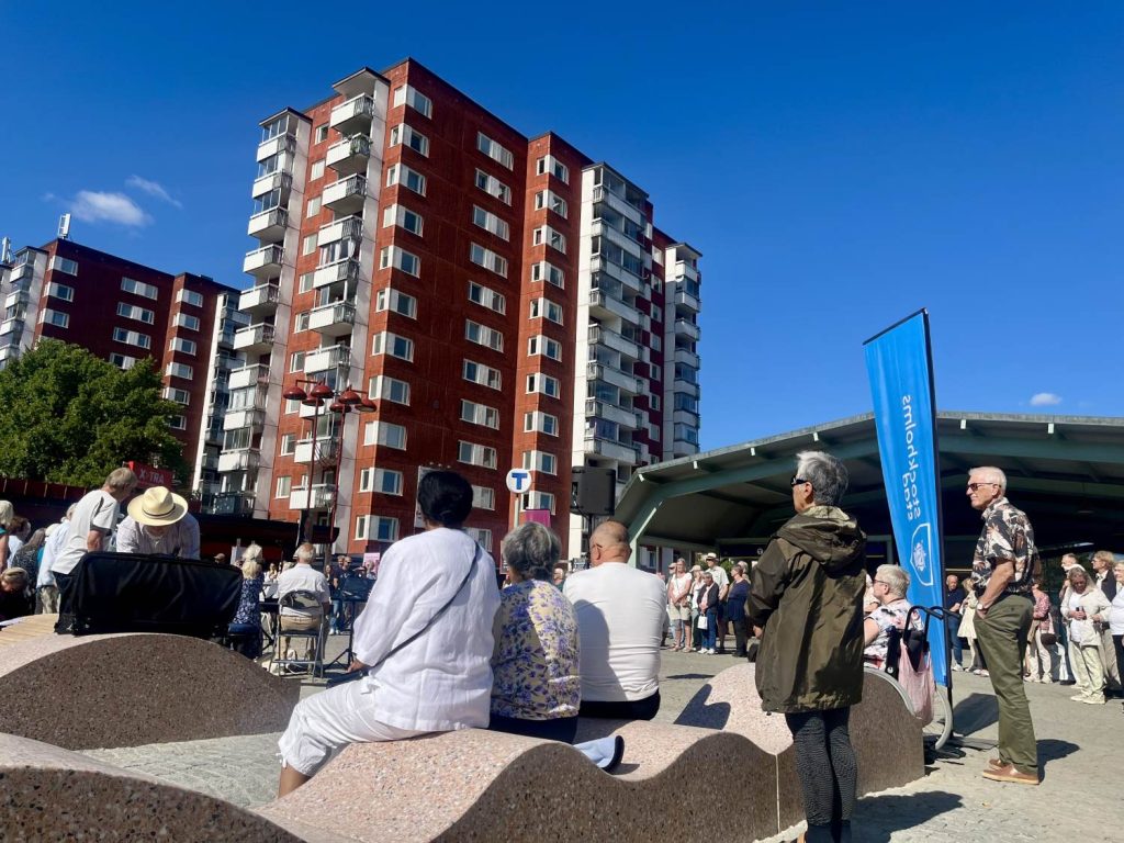 Invigning av Akalla torg