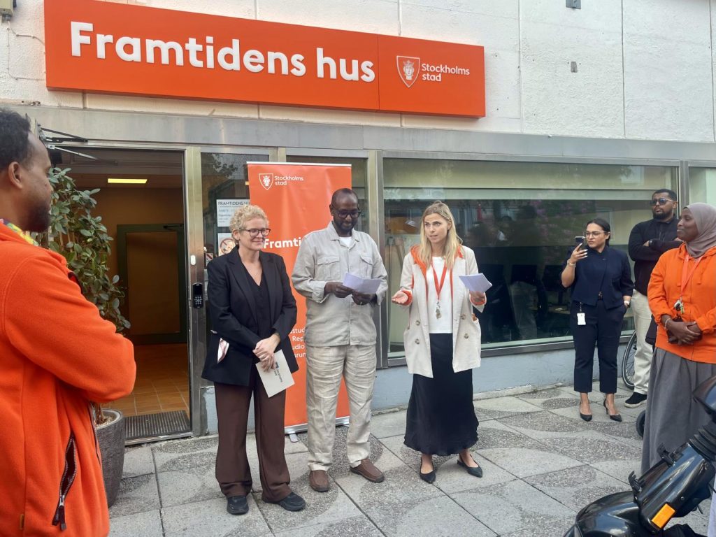 Karin Wanngård (S), Rashid Mohammed (V) och Sissa Pagels vid invigningen av Framtidens hus Tensta